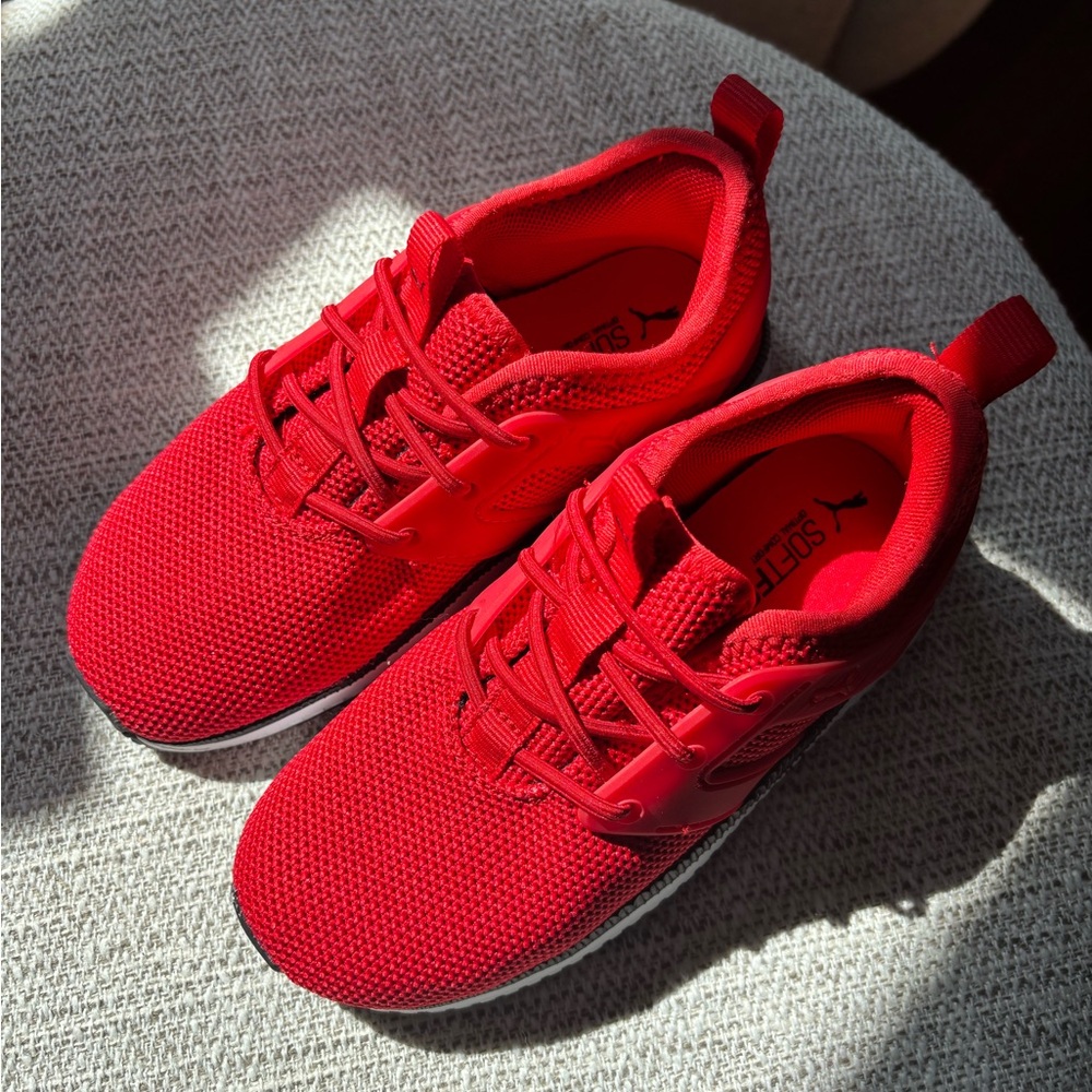 Puma Red Sneakers Lightweight Breathable Design